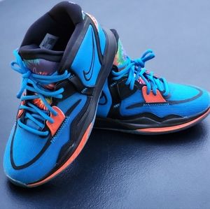 Kyrie Infinity SE (GS) Size Y 6.5